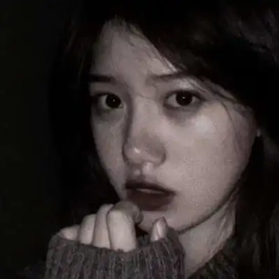 超级好看的丧丧的头像女生